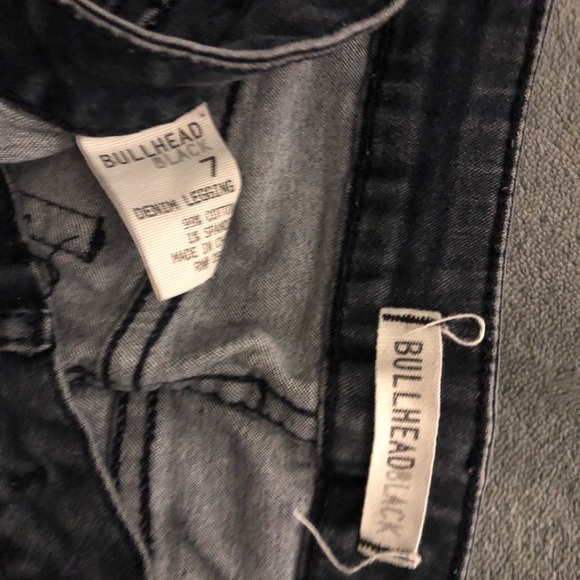 Bullhead - Ripped Skinny Jeans - Picture 2 of 4